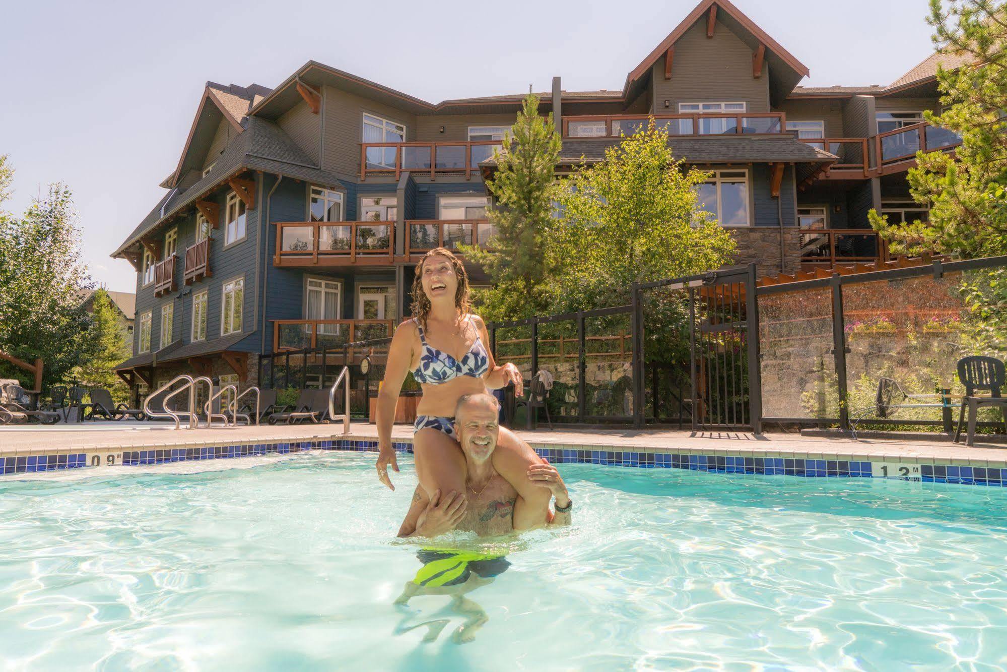 Blackstone Mountain Lodge By Clique Canmore Exterior foto